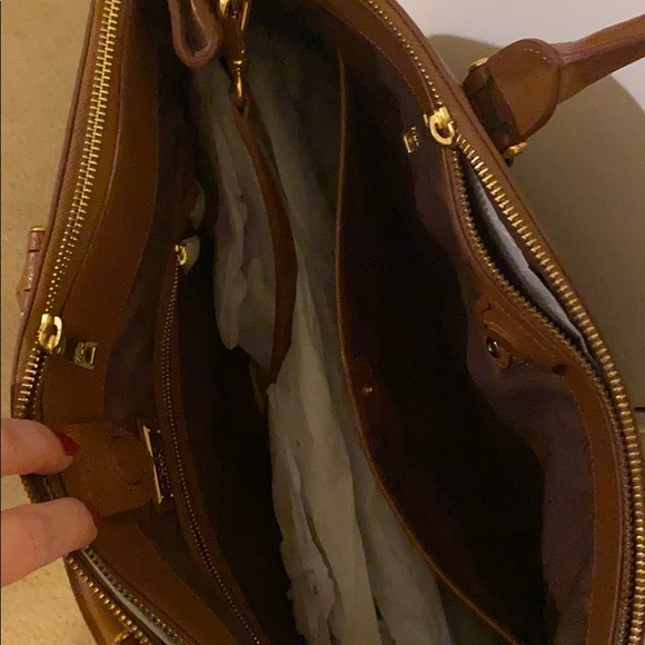 Sold - Picture 3 of 7